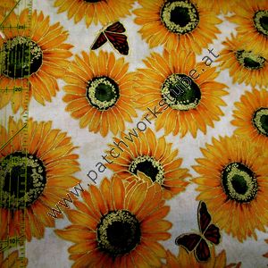 Sonnenblumen und Schmetterlinge